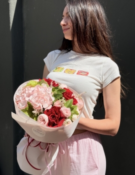 Flower compliment Rosé mood
