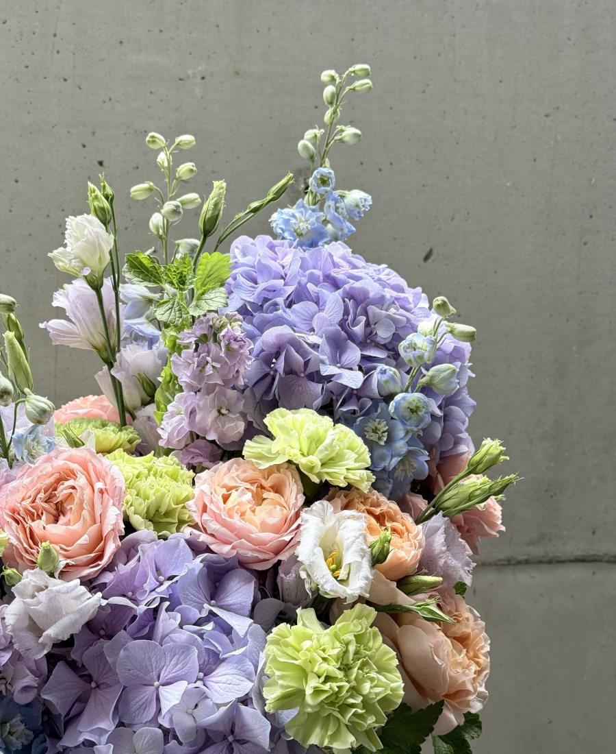 Flower hatbox “Lilac candy”