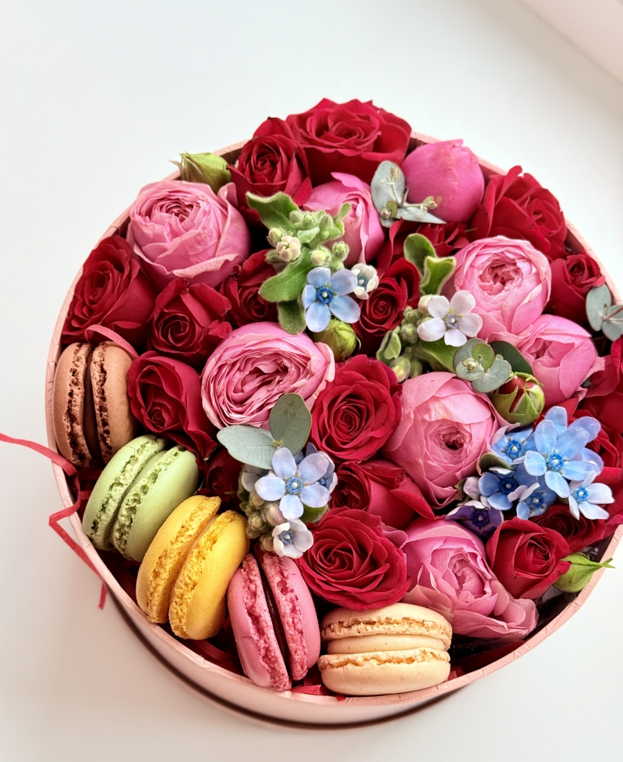 Caja con macarrones franceses (S 21 cm)