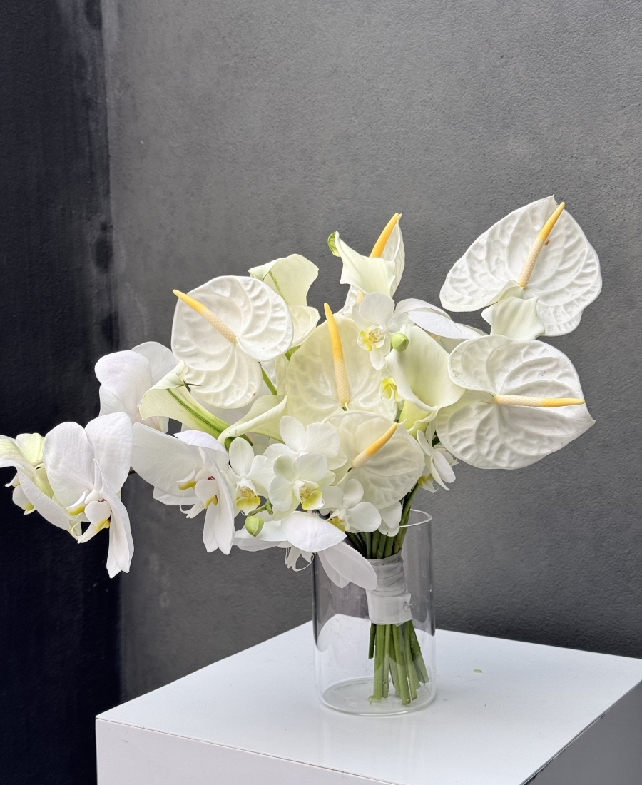 Bridal bouquet LOV 40