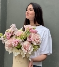 Flower hatbox “Blush and Bloom”