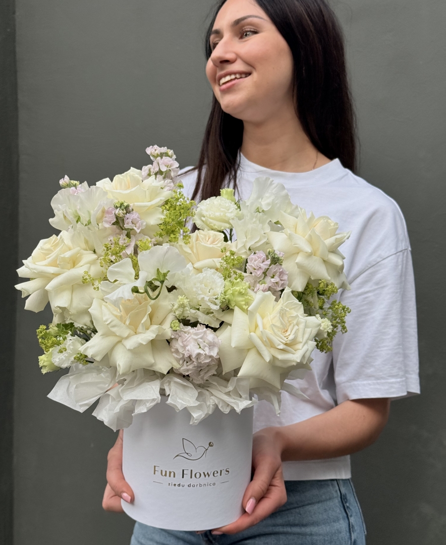 Aromatic flower hatbox “Summer Moon”
