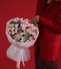 Ramo dúo con rosa en spray tipo peonía