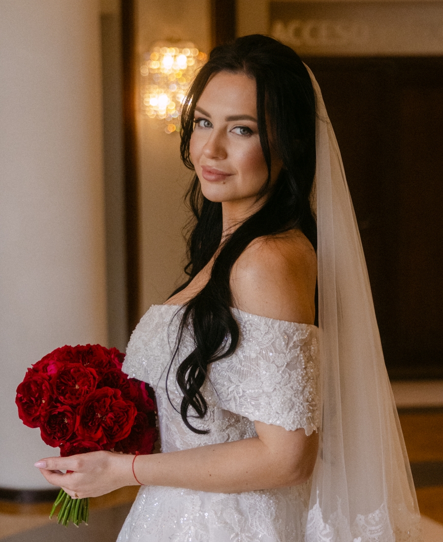 Bridal bouquet LOV 44