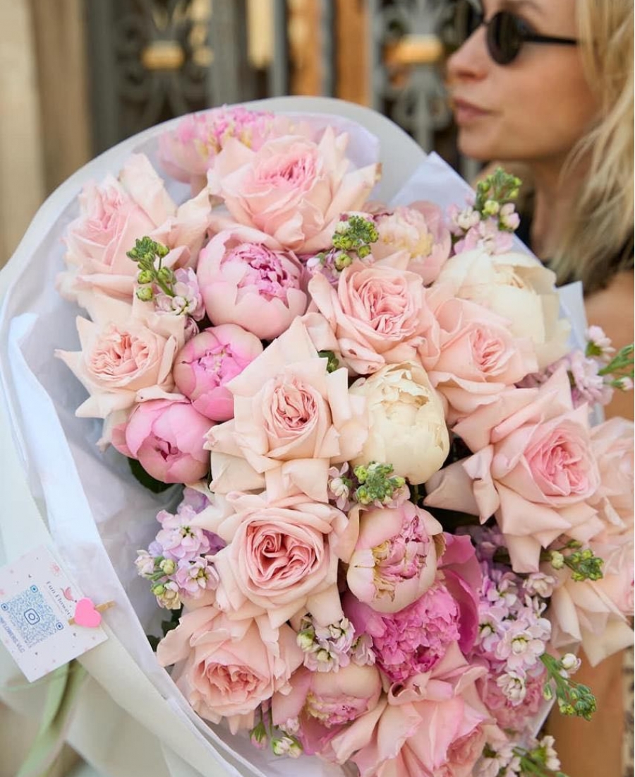 “Blush Garden”