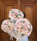 "Blush Romance" - Ramo de Rosas de Jardín Premium