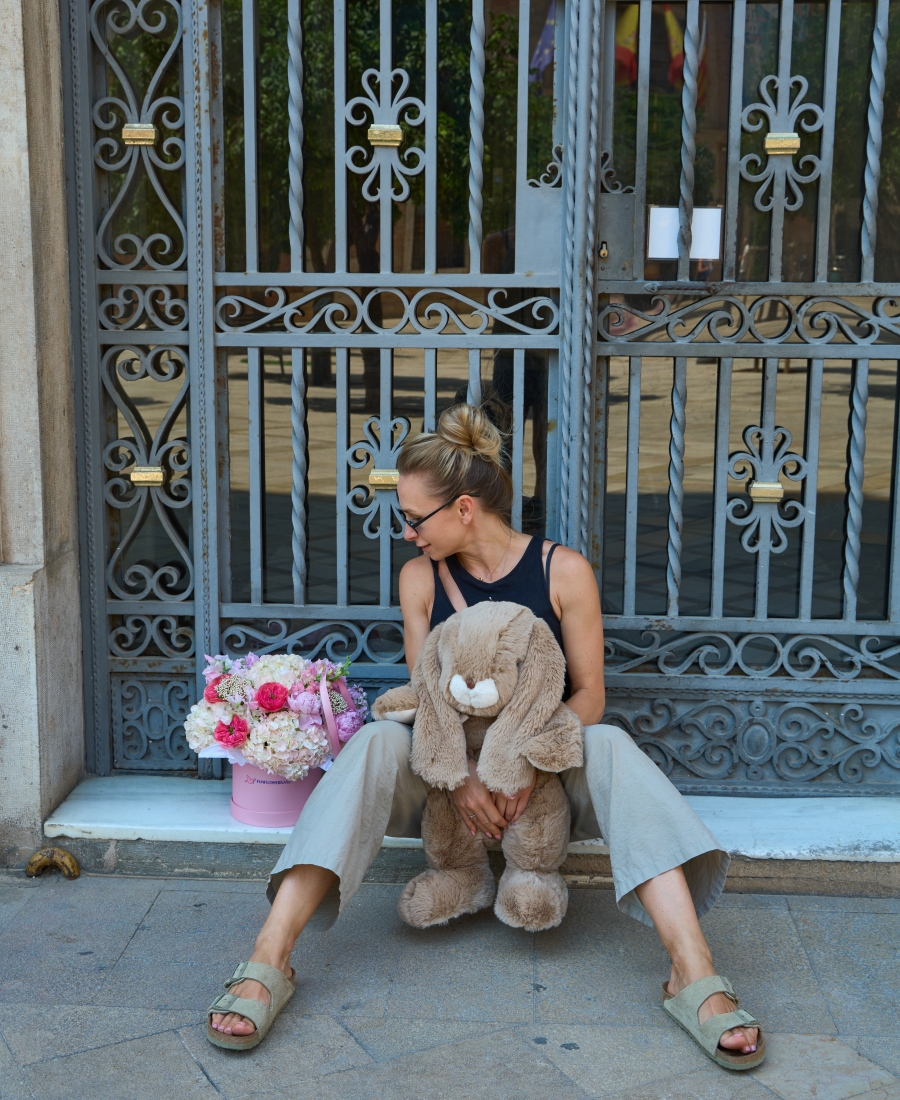 Bunny Love — Flower Box & Giant Bunny Gift Set