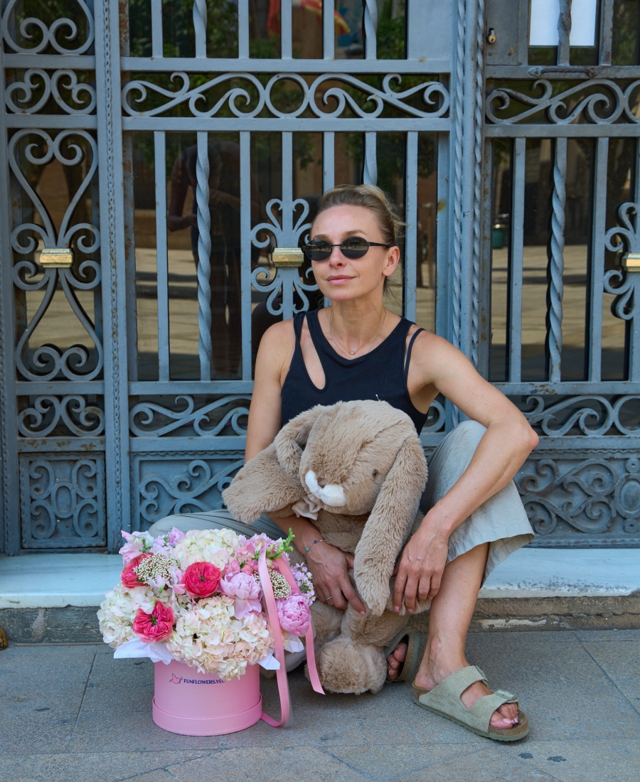 Bunny Love — Flower Box & Giant Bunny Gift Set