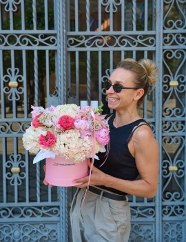 "Pink Époque"