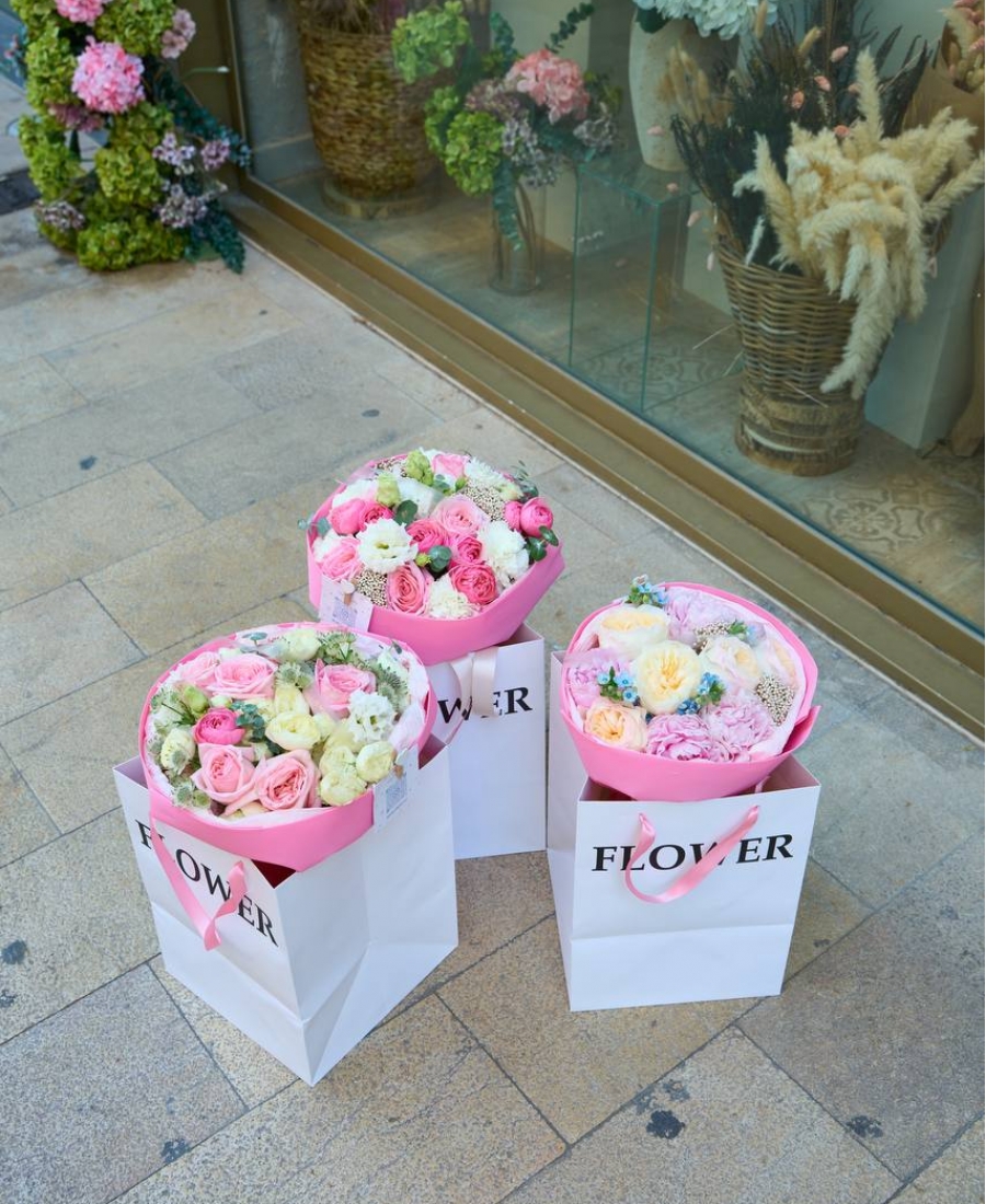 Daily Floral Selection
