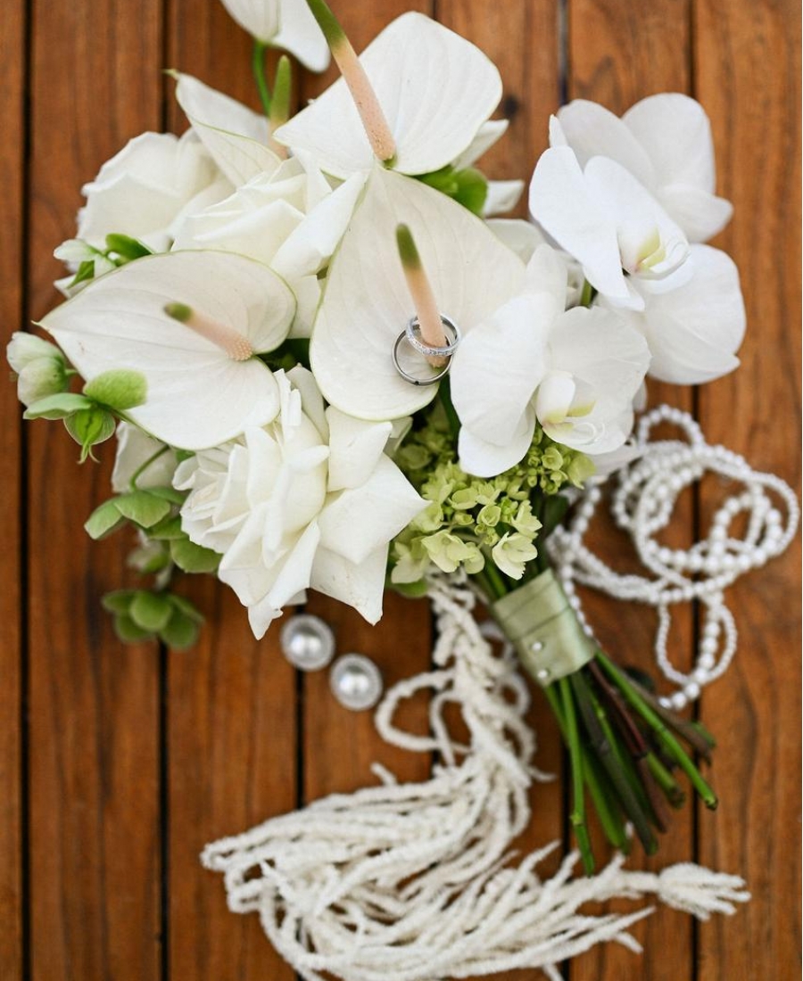Bridal bouquet LOV 42