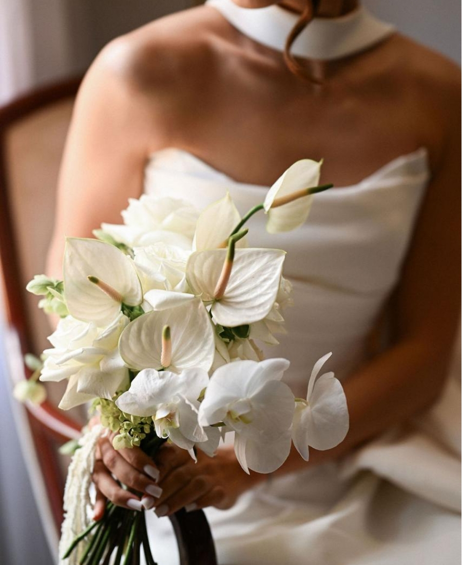 Bridal bouquet LOV 42