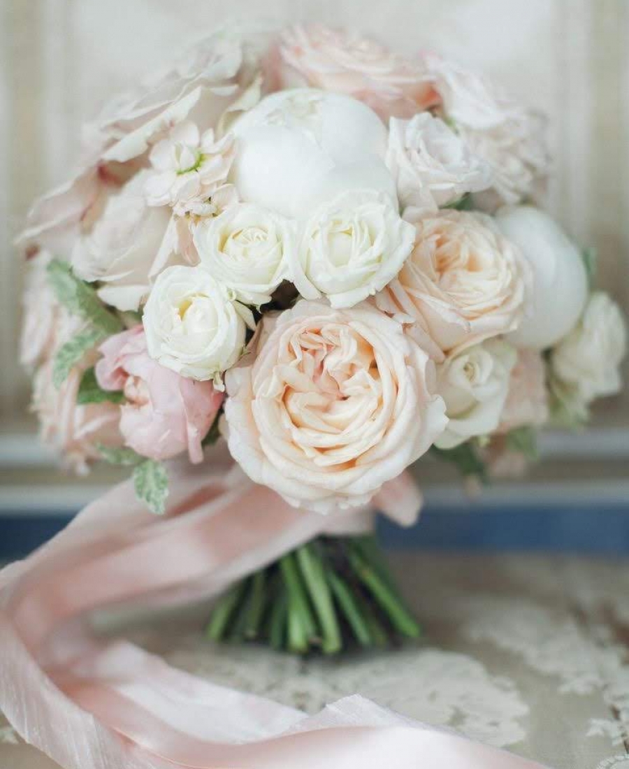 Bridal bouquet LOV 17